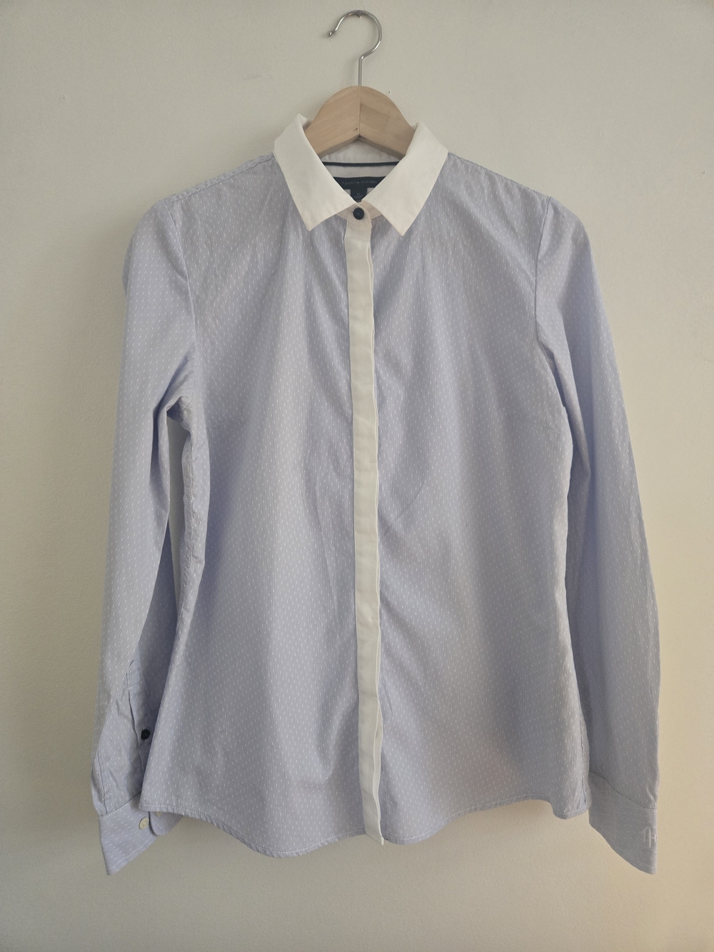 Tommy Hilfiger Women's Light Blue Shirt with White Contrast Collar